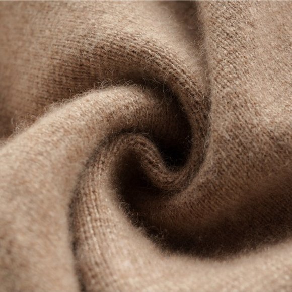 Light Luxury - Women's Long Cashmere Knitted Cardigan - Picture 13 of 14